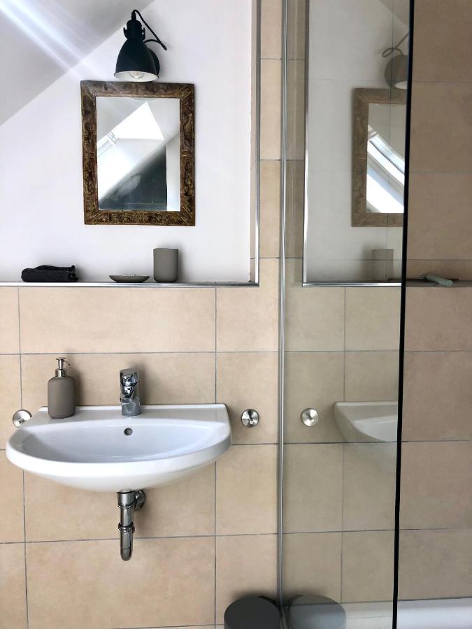 Ferienwohnung Weingut Villa Huesgen Am Moenchhof Трабен-Трарбах Екстериор снимка